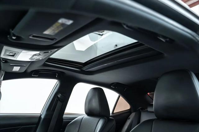 2016 Lexus IS 200t IS 200t
