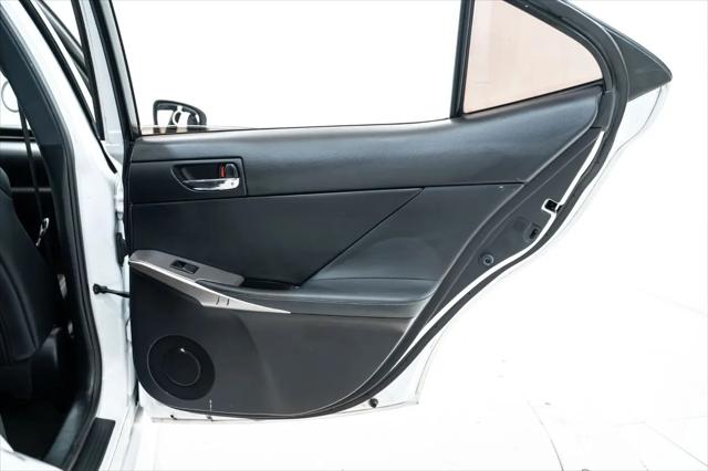 2016 Lexus IS 200t IS 200t