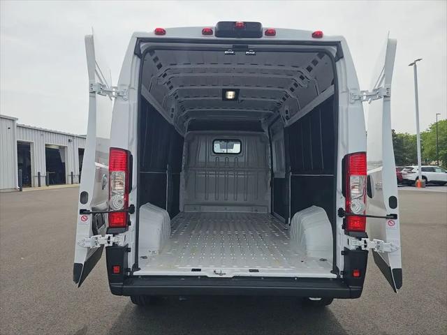 2025 Ram ProMaster 2500 Cargo Van Tradesman High Roof 159" WB w/Pass Seat