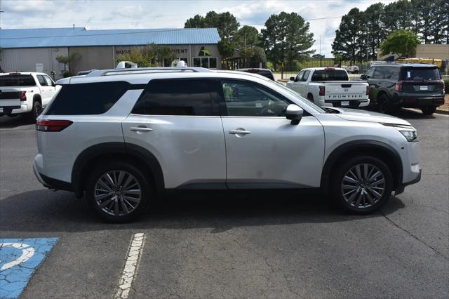 2025 Nissan Pathfinder SL 4WD