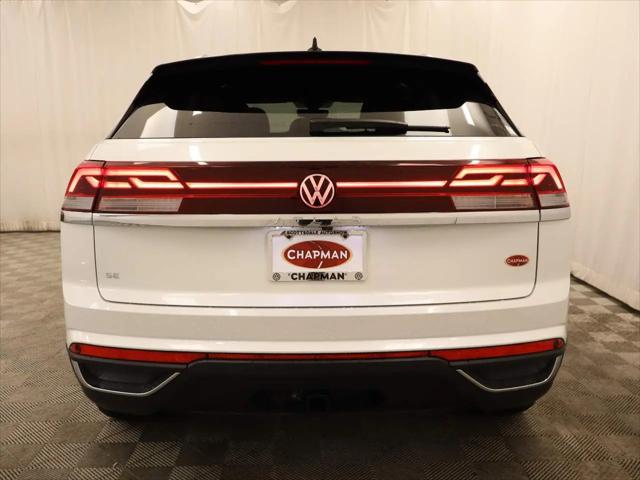 2026 Volkswagen Atlas Cross Sport SE with Technology