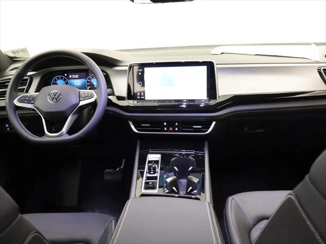 2026 Volkswagen Atlas Cross Sport SE with Technology