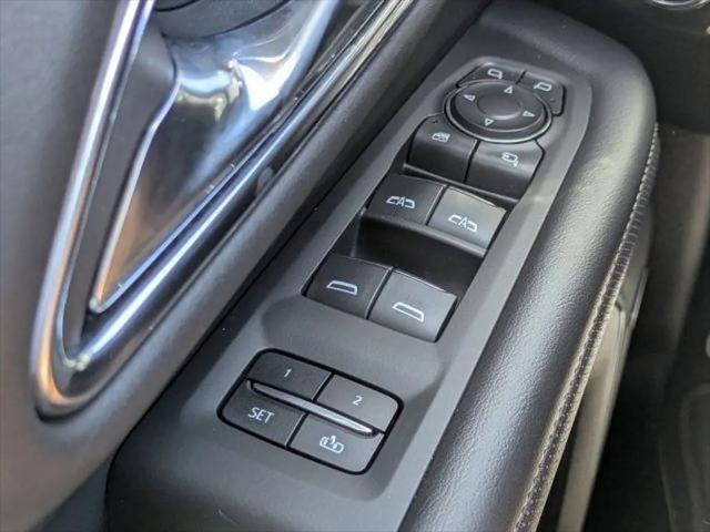 2023 Chevrolet Suburban 4WD Premier