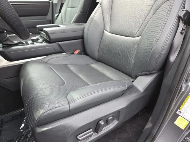 2024 Toyota Sequoia SR5