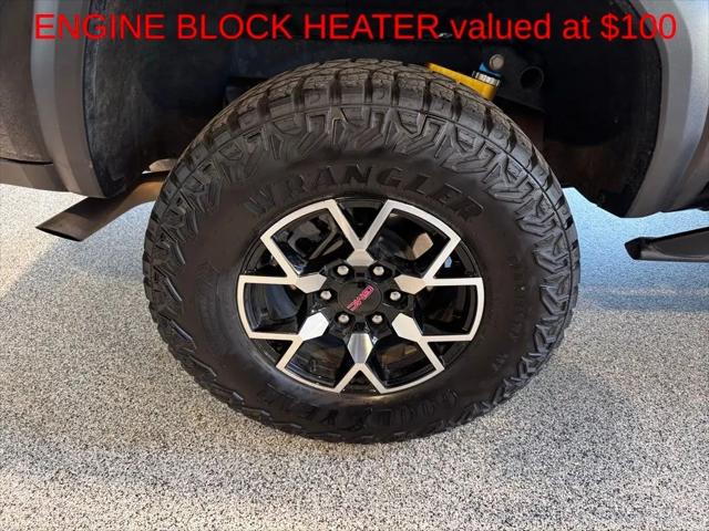 2023 GMC Canyon 4WD Crew Cab Short Box AT4X