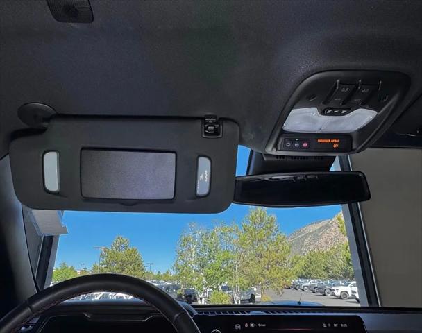 2023 GMC Canyon 4WD Crew Cab Short Box AT4X