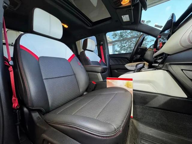 2023 GMC Canyon 4WD Crew Cab Short Box AT4X
