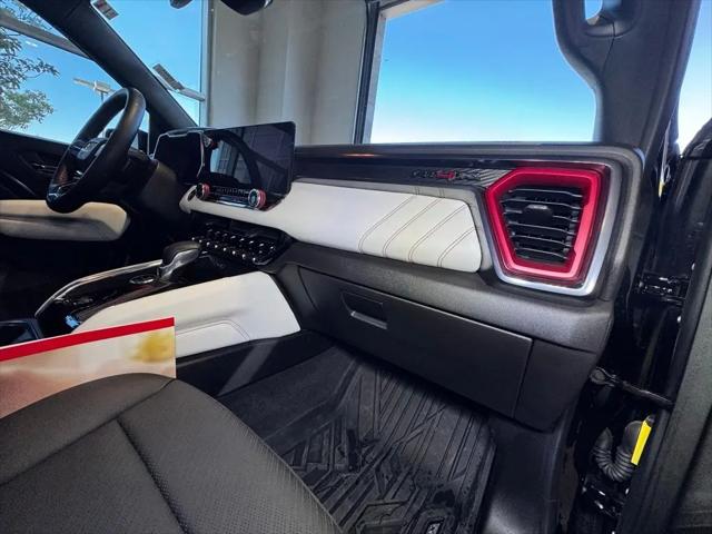 2023 GMC Canyon 4WD Crew Cab Short Box AT4X