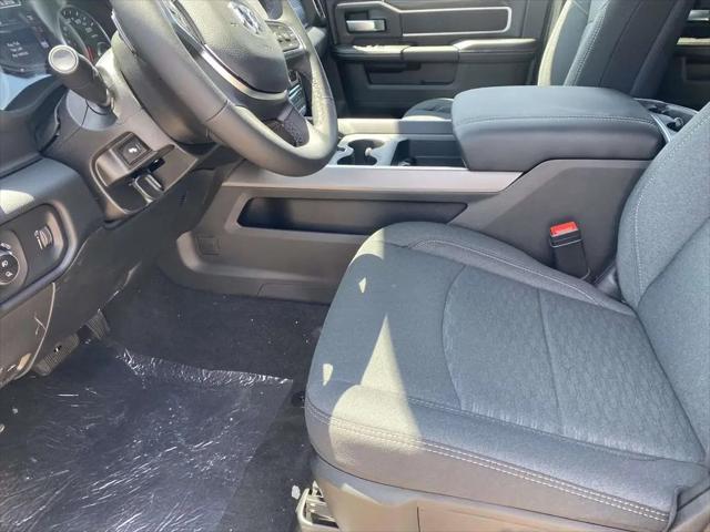 2026 Ram 3500 Big Horn Crew Cab 4x4 8' Box
