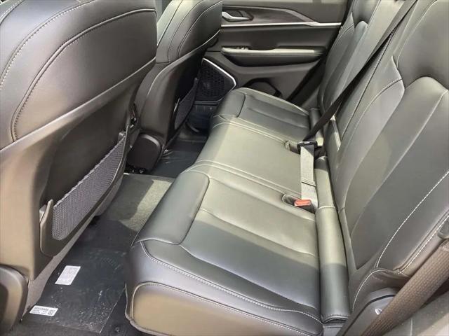 2026 Jeep Grand Cherokee Limited 4x2