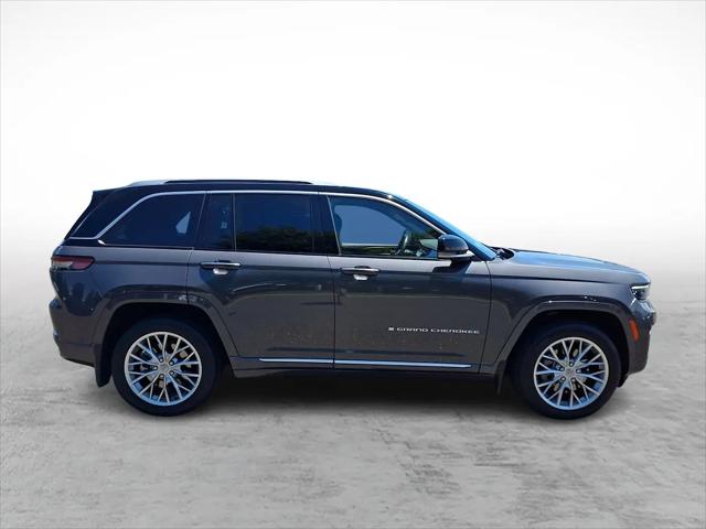 2023 Jeep Grand Cherokee Summit