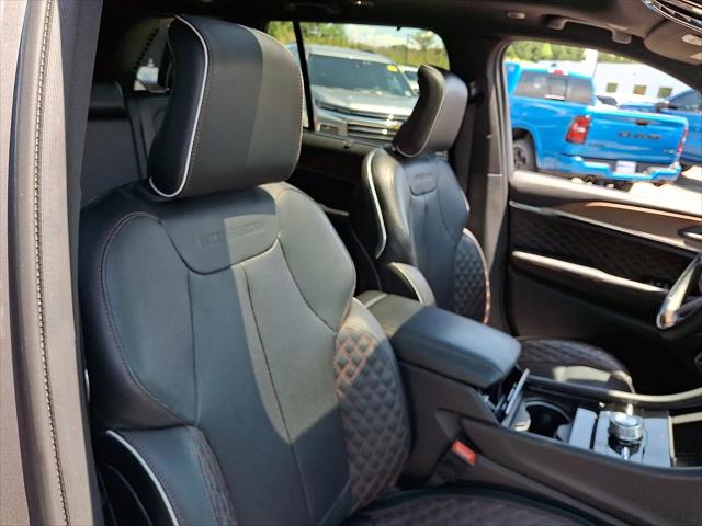 2023 Jeep Grand Cherokee Summit