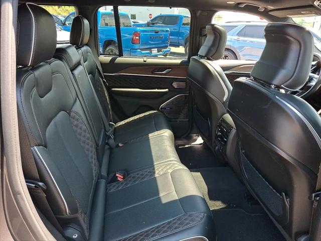 2023 Jeep Grand Cherokee Summit