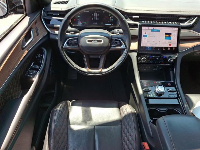 2023 Jeep Grand Cherokee Summit