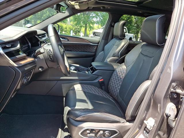 2023 Jeep Grand Cherokee Summit