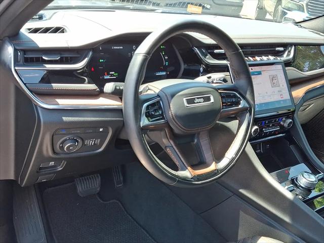 2023 Jeep Grand Cherokee Summit