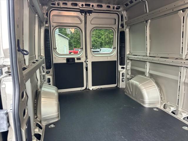 2026 Ram ProMaster 2500 Cargo Van SLT High Roof 159 WB