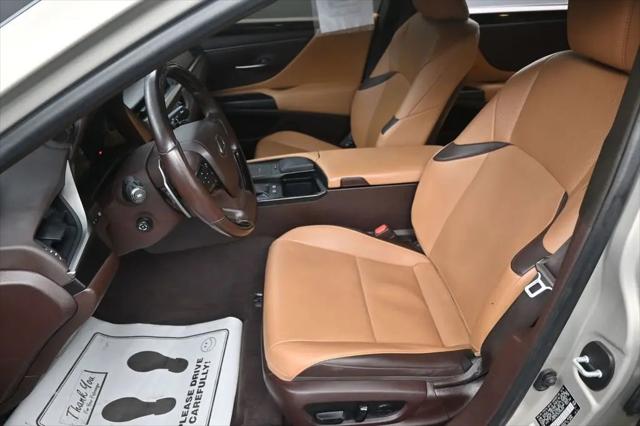 2019 Lexus ES 300h ES 300h