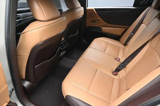 2019 Lexus ES 300h ES 300h