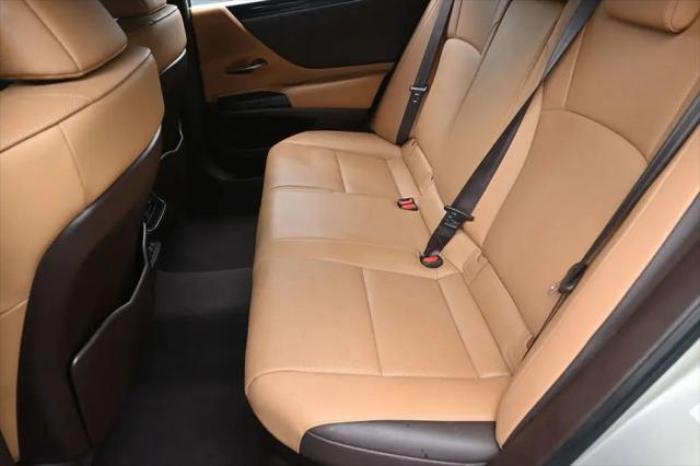 2019 Lexus ES 300h ES 300h
