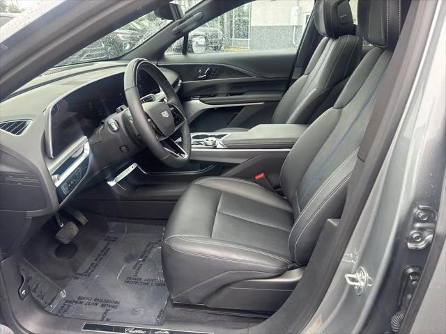 2025 Cadillac iQ Luxury 3 RWD