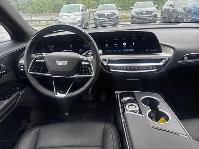 2025 Cadillac iQ Luxury 3 RWD