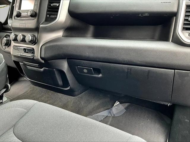 2020 Ram 1500 Big Horn Crew Cab 4x4 5'7" Box