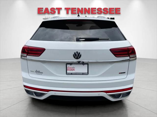 2022 Volkswagen Atlas Cross Sport 2.0T SEL R-Line