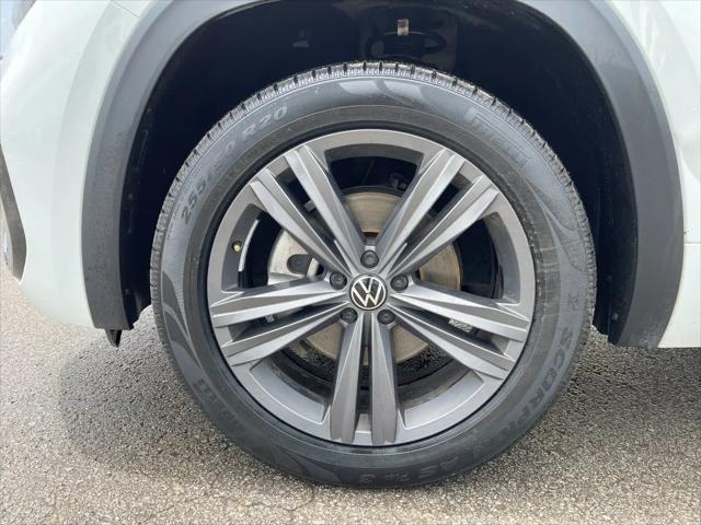 2022 Volkswagen Atlas Cross Sport 2.0T SEL R-Line