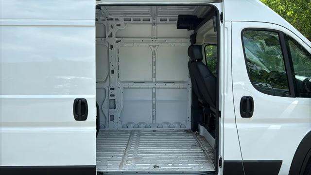 2026 Ram ProMaster 2500 Cargo Van Tradesman High Roof 159" WB w/Pass Seat