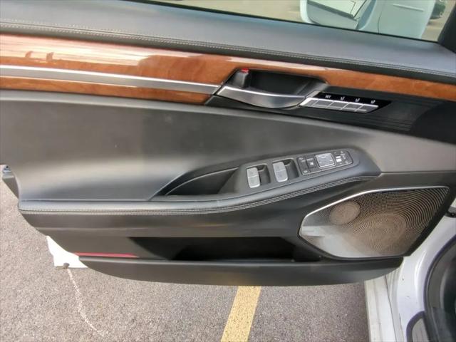 2017 Genesis G90 3.3T Premium