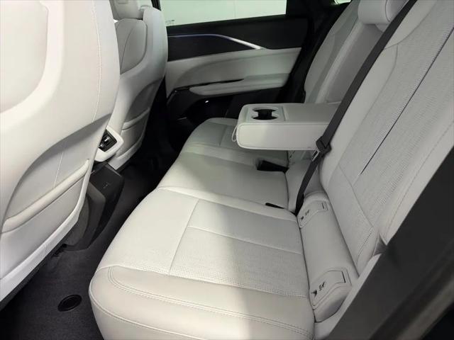 2024 Cadillac iQ Sport w/1SF