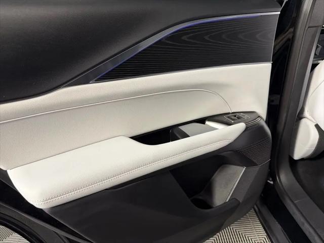 2024 Cadillac iQ Sport w/1SF