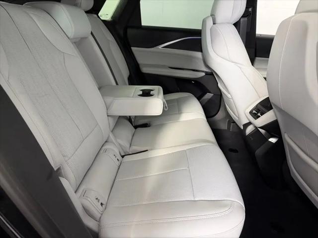 2024 Cadillac iQ Sport w/1SF