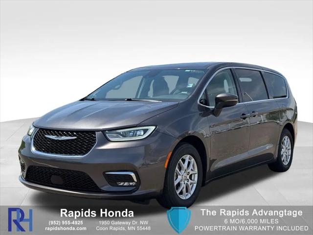 2023 Chrysler Pacifica Touring L for sale in Coon Rapids, MN