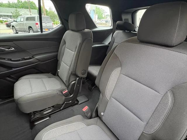 2023 Chevrolet Traverse FWD LT Cloth