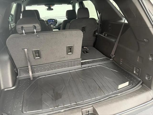 2023 Chevrolet Traverse FWD LT Cloth