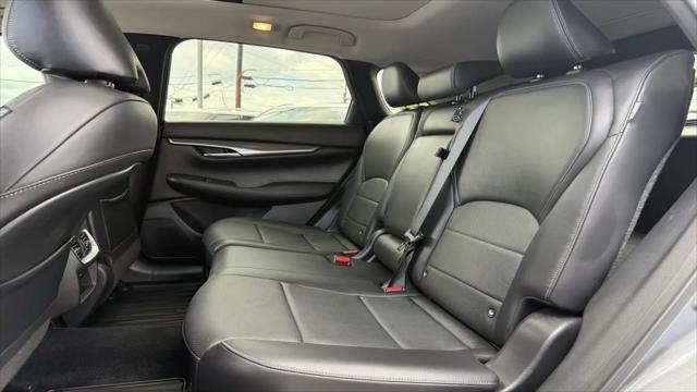 2023 INFINITI QX50 LUXE