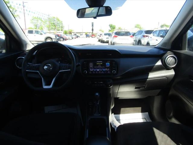 2021 Nissan Kicks SV Xtronic CVT