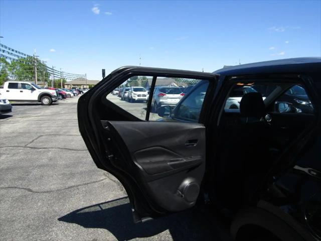 2021 Nissan Kicks SV Xtronic CVT