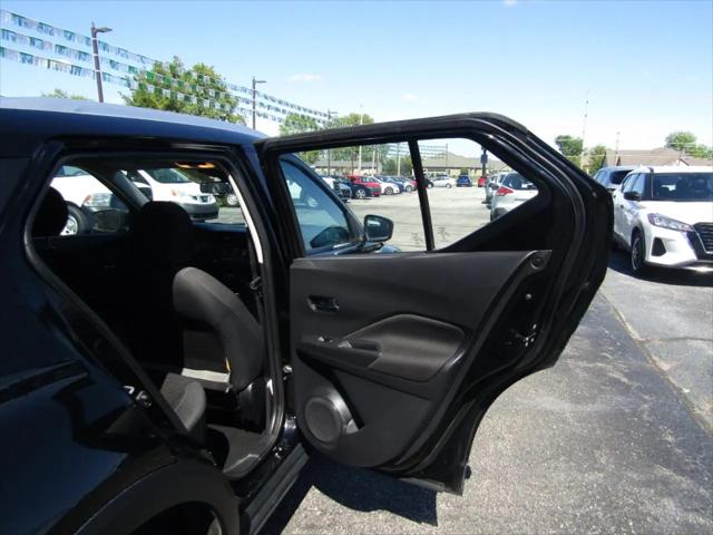 2021 Nissan Kicks SV Xtronic CVT