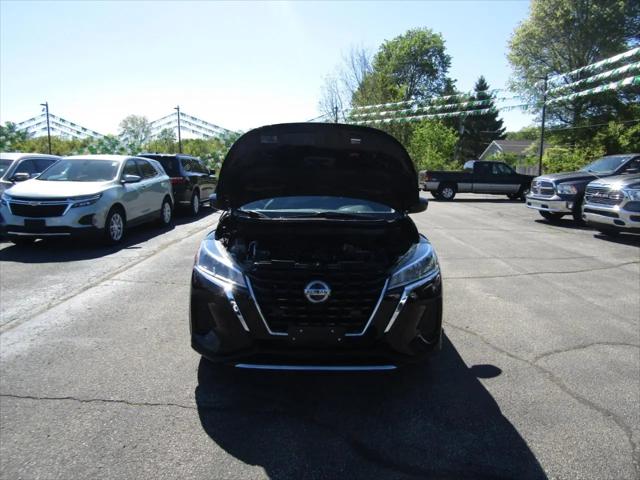 2021 Nissan Kicks SV Xtronic CVT