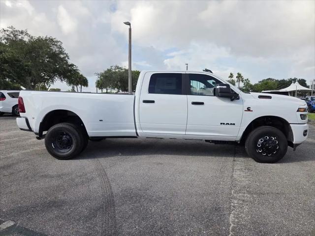 2026 Ram 3500 Big Horn Crew Cab 4x4 8' Box