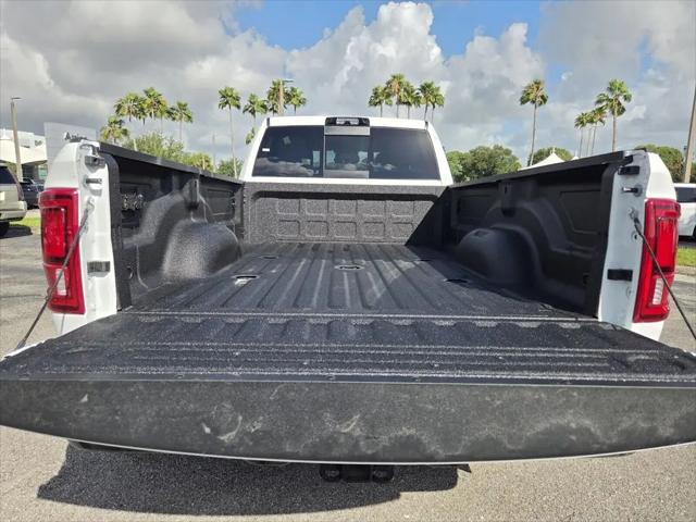 2026 Ram 3500 Big Horn Crew Cab 4x4 8' Box