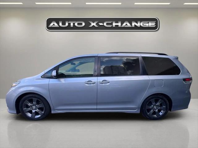 2015 Toyota Sienna SE Premium 8 Passenger