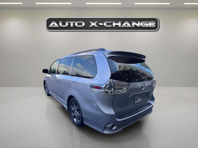 2015 Toyota Sienna SE Premium 8 Passenger