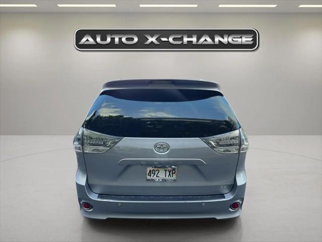 2015 Toyota Sienna SE Premium 8 Passenger