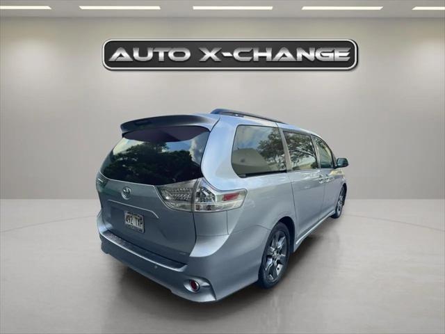 2015 Toyota Sienna SE Premium 8 Passenger