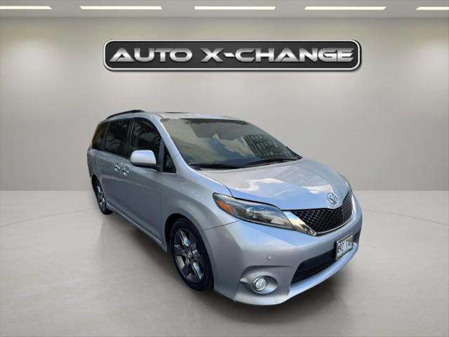 2015 Toyota Sienna SE Premium 8 Passenger