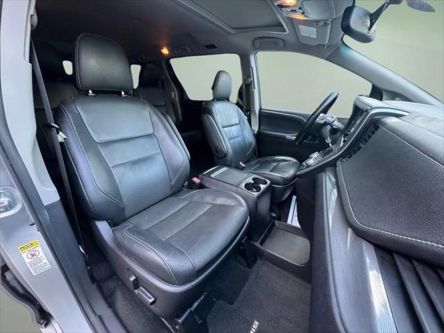 2015 Toyota Sienna SE Premium 8 Passenger